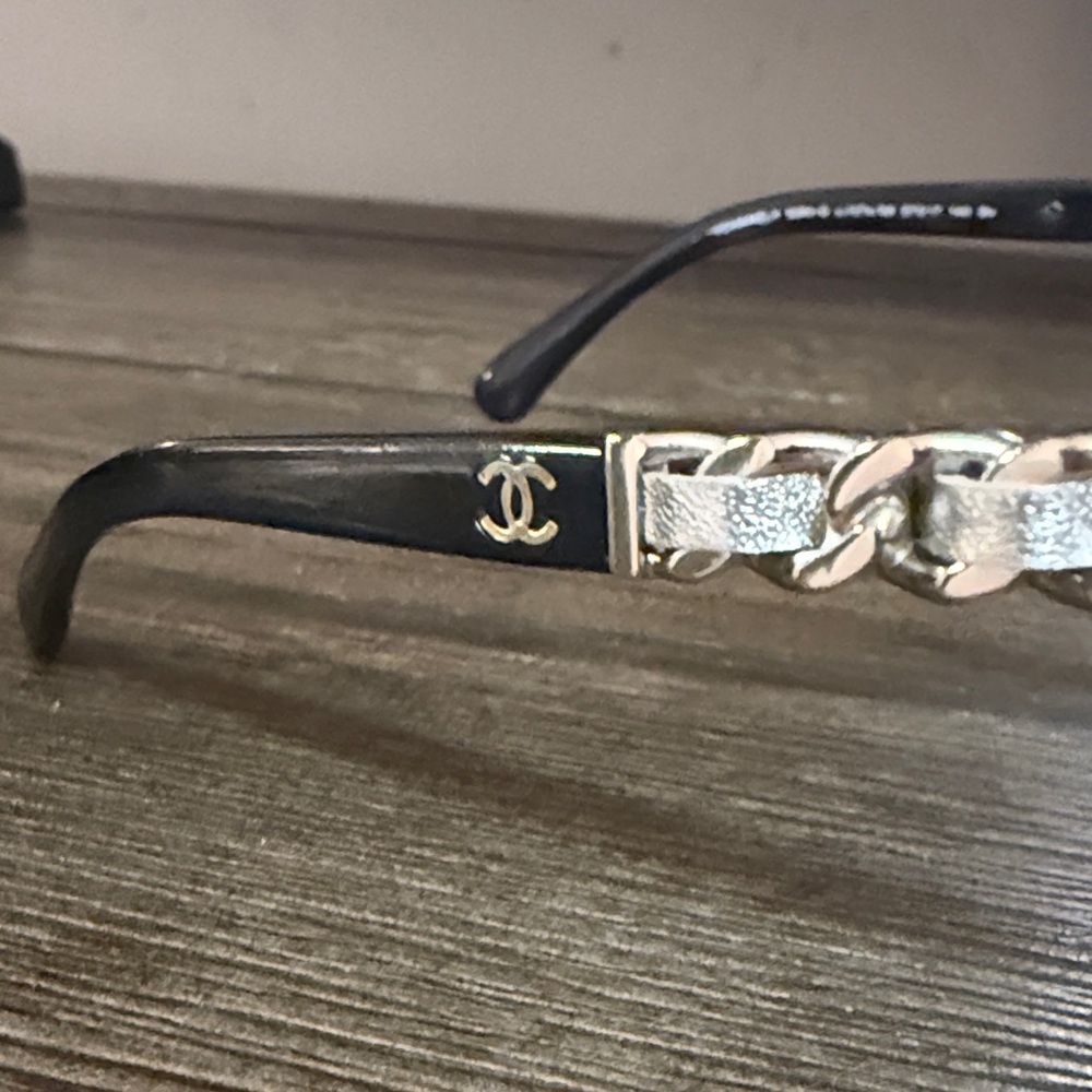 CHANEL Black and Silver Chain Detail Sunglasses